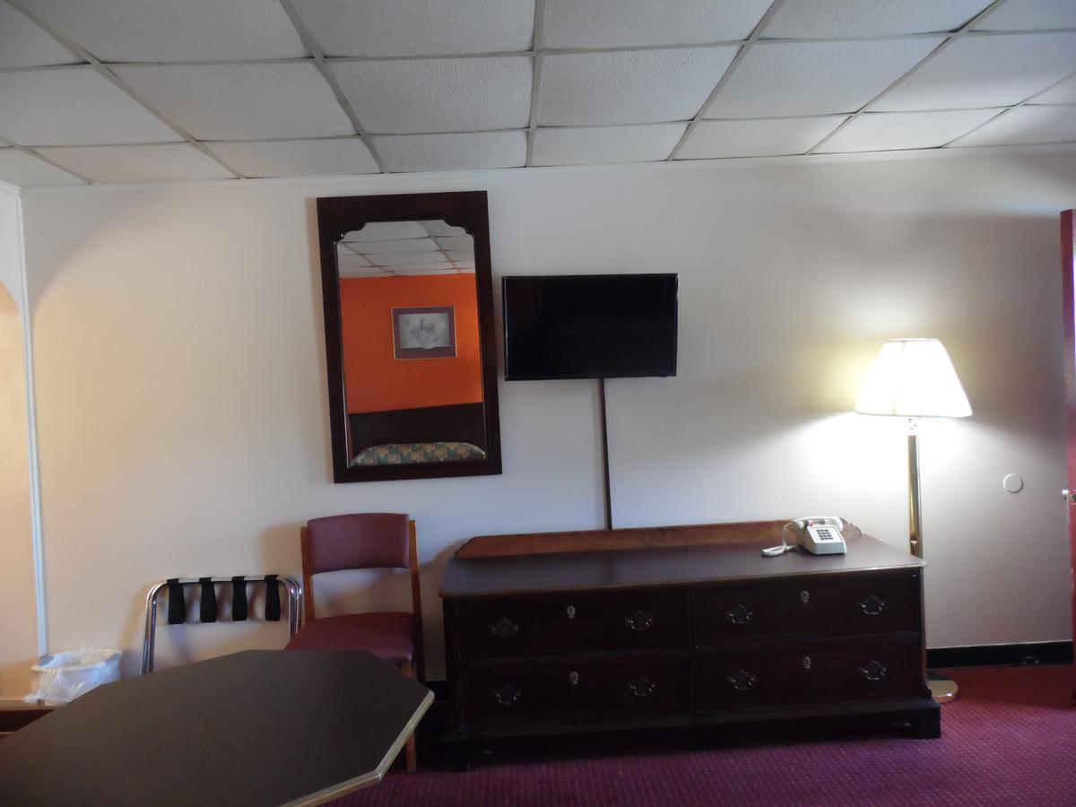 Tazewell Motel Εξωτερικό φωτογραφία